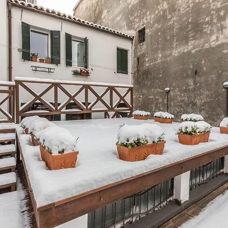 Mit Privater Terrasse Apartmán