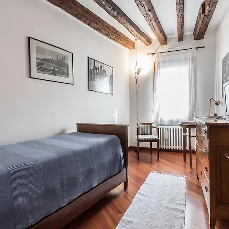 Mit Privater Terrasse Apartmán